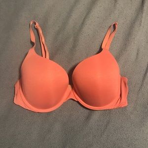 Victoria’s Secret bra 36C